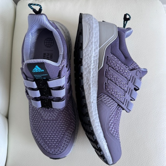 NWT Adidas Ultraboost 1.0 Women’s Sneakers in Size 7.5 - Picture 1 of 14